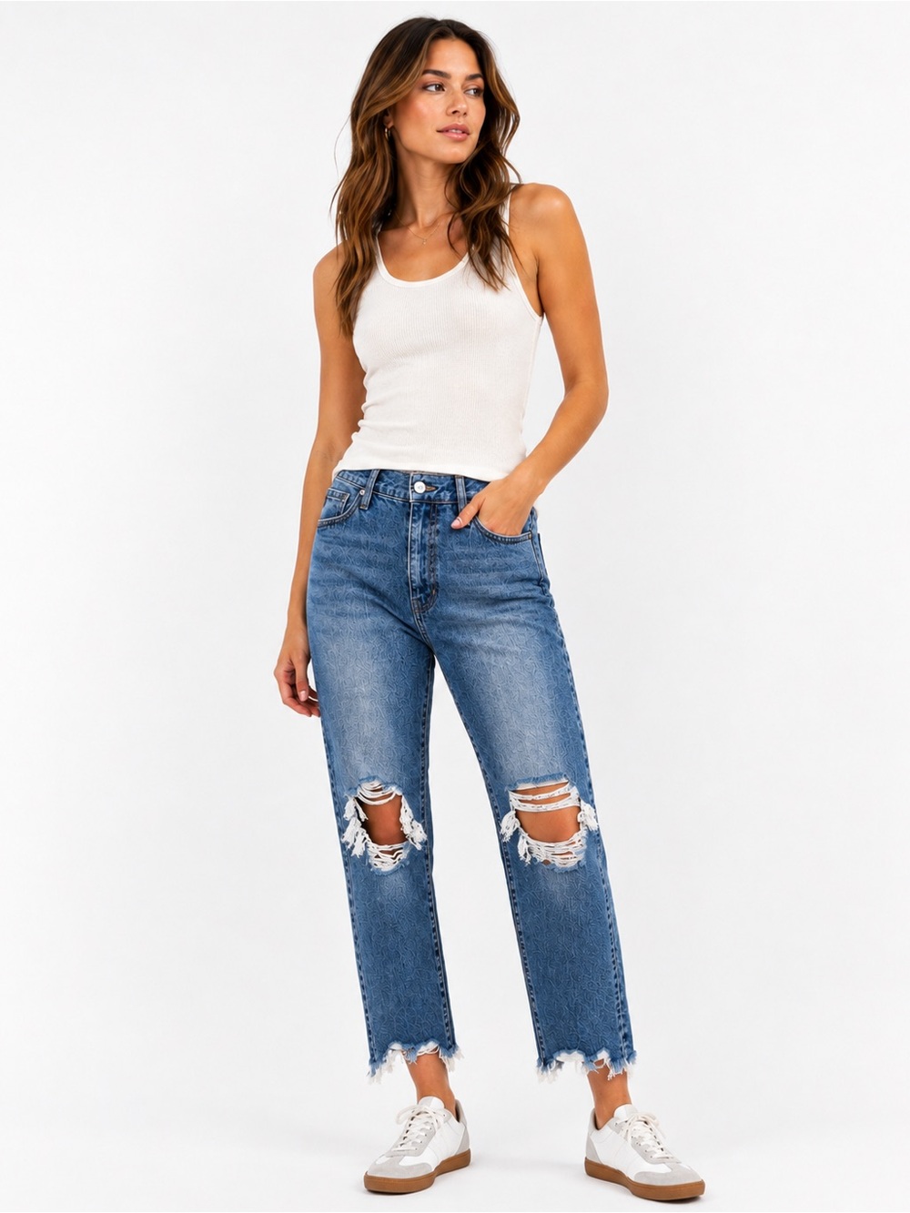 BNWT KanCan LA High Rise Mom Jeans Distressed Raw Hem – Size 7/27